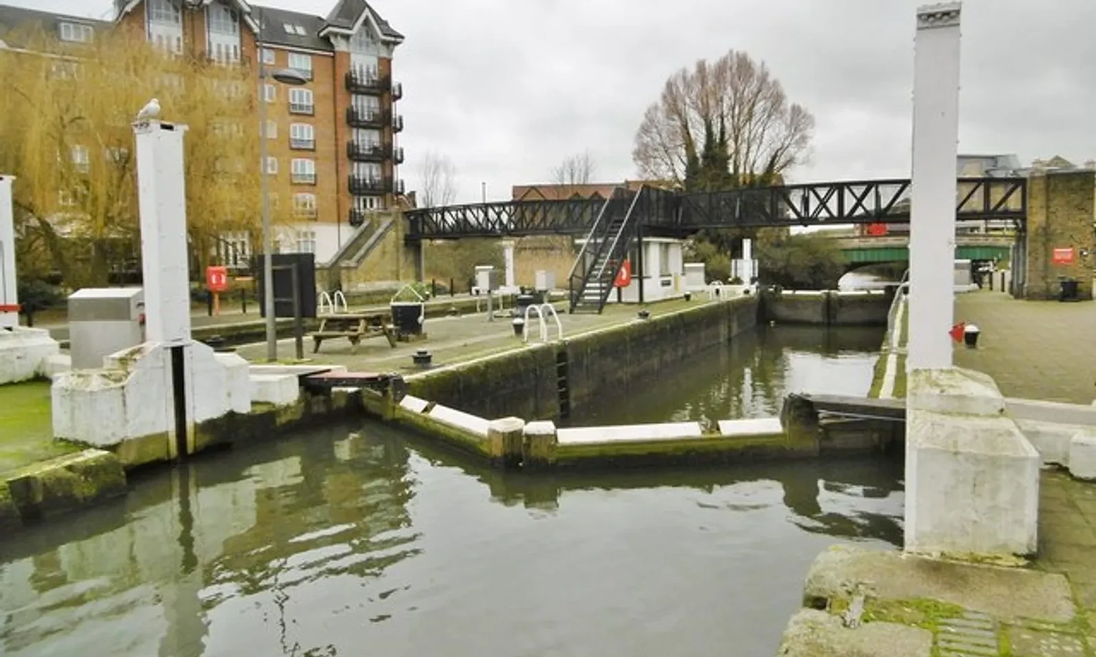 Brentford Gauging Locks on the Grand Union Canal