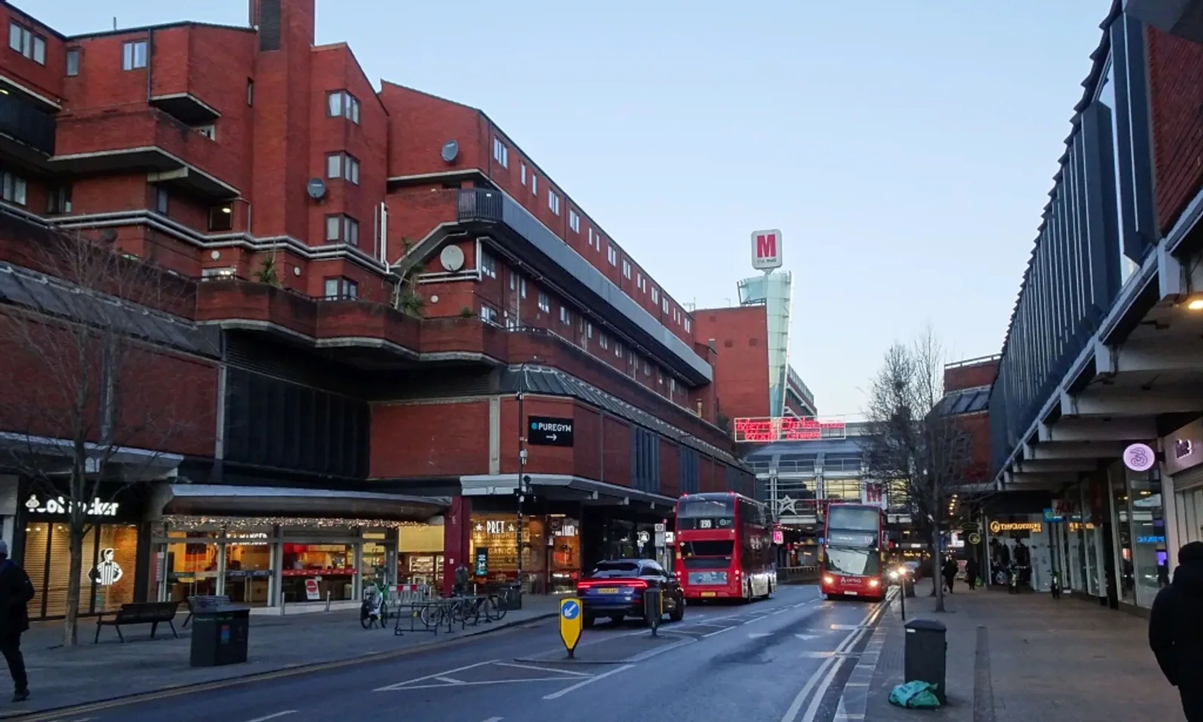 Wood Green High Road